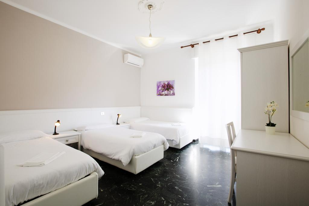 Riviera Apartments Levanto Eksteriør bilde